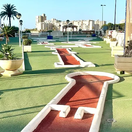 아파트 New ! Beachfront Apartment, Swimming Pool And Sports Facilities