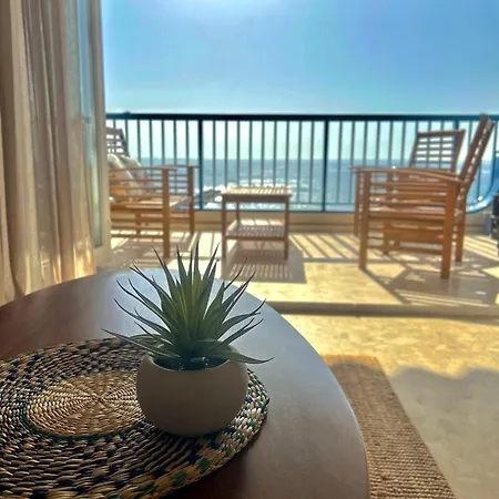 New ! Beachfront Apartment, Swimming Pool And Sports Facilities 엘 캄펠로