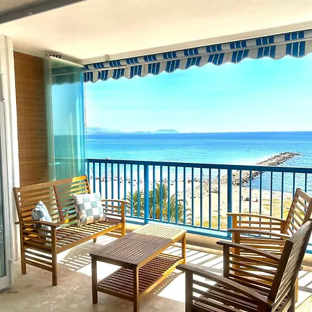 New ! Beachfront Apartment, Swimming Pool And Sports Facilities